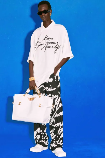 Look 15